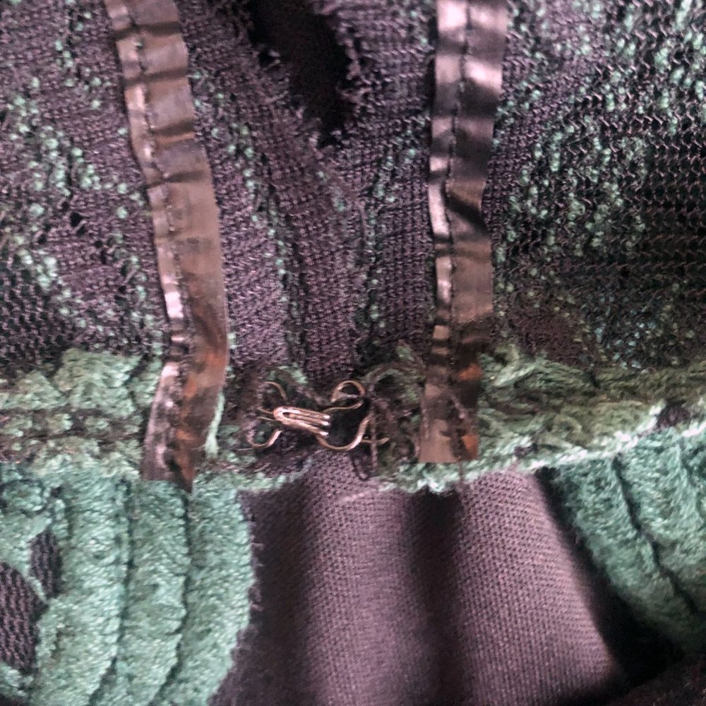 Olive Green Lace Mid-Sleeve Dress | Size 3-4 (US Small) - Picture 10 of 14